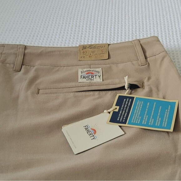 Faherty Men's all day shorts Belt Loop khaki size 40 NWT - Picture 12 of 16